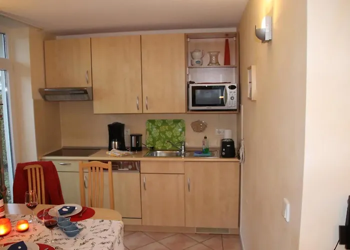 4 Sterne Steilufer Mit Terrasse Und Sauna In Suedwestlage לובה